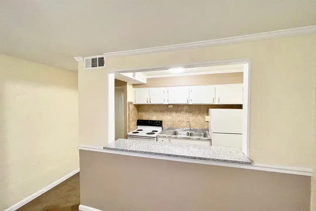 Heather House Apartments – photo 1
