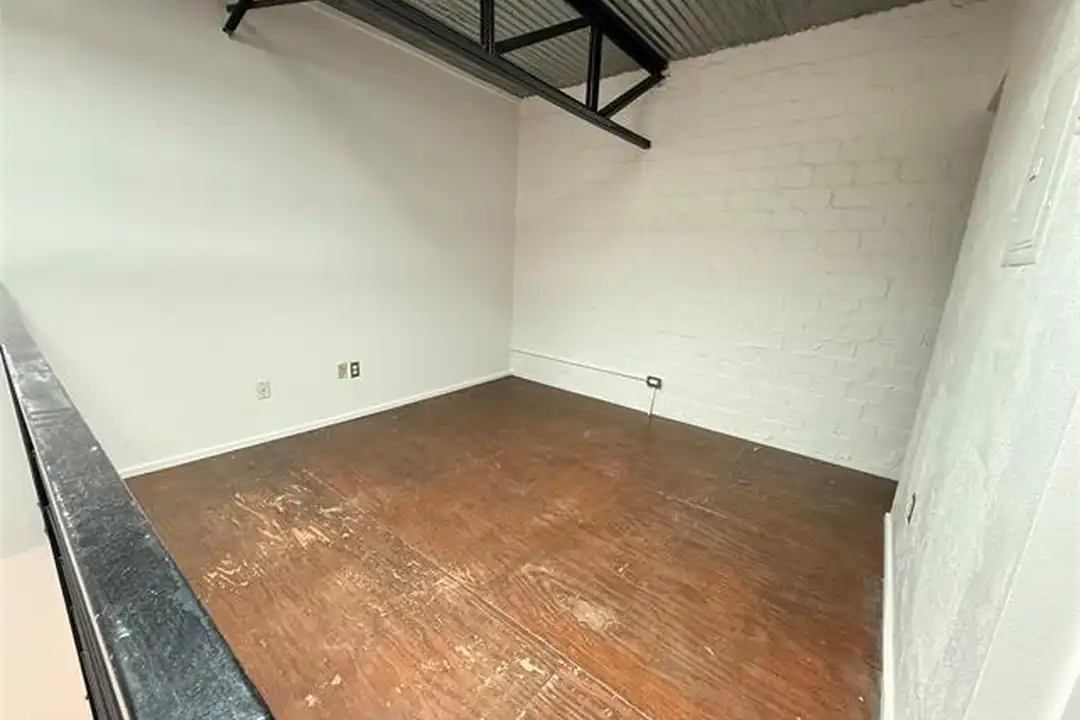 3129 Ross Ave unit 4 - View 4