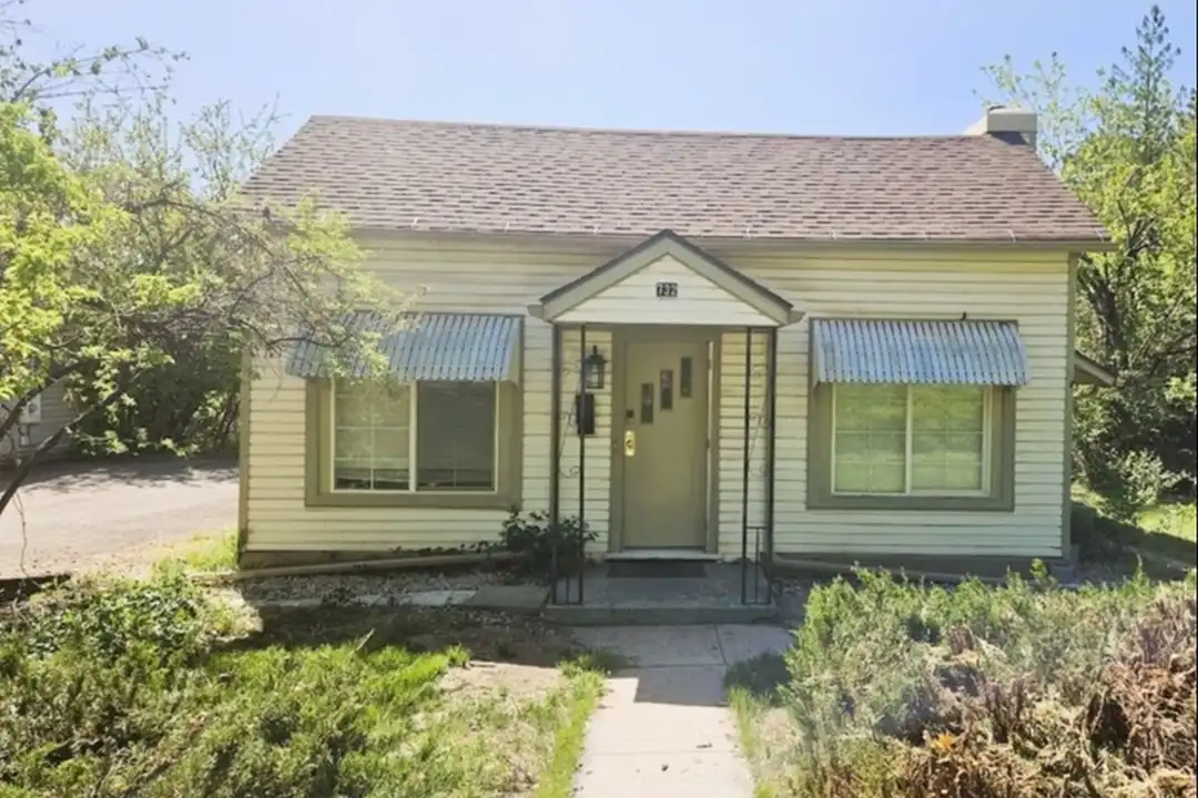 732 S McClelland St – photo 1