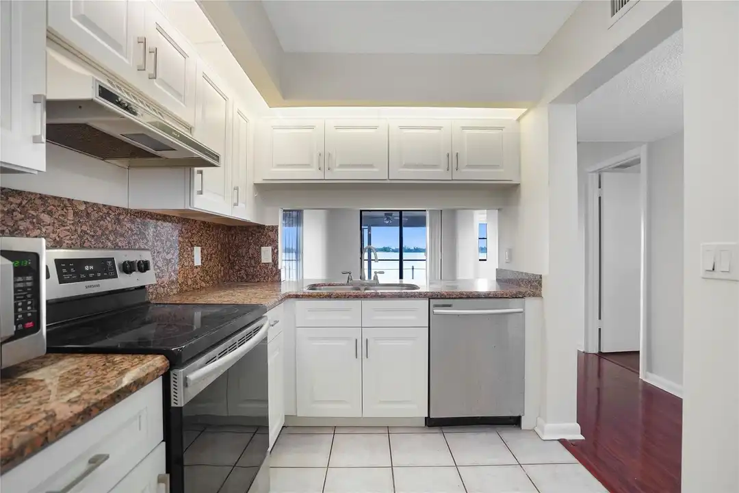 109 Lake Emerald Dr #110 - View 3