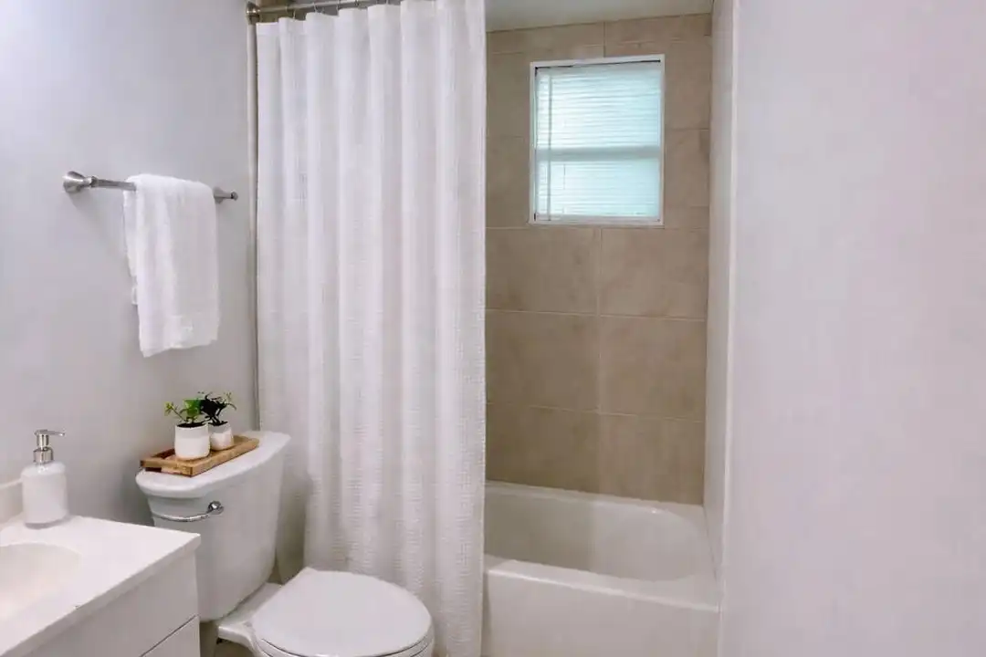 1911 19th Ct N unit 6 - View 6