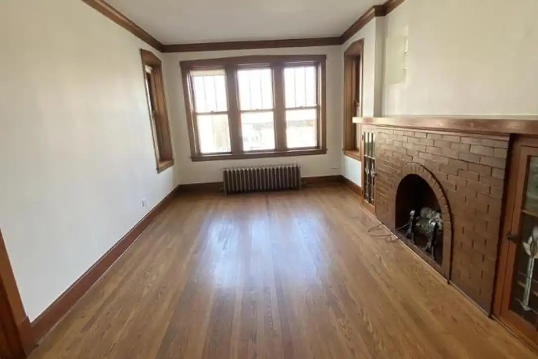 3705 W Diversey Ave – photo 1