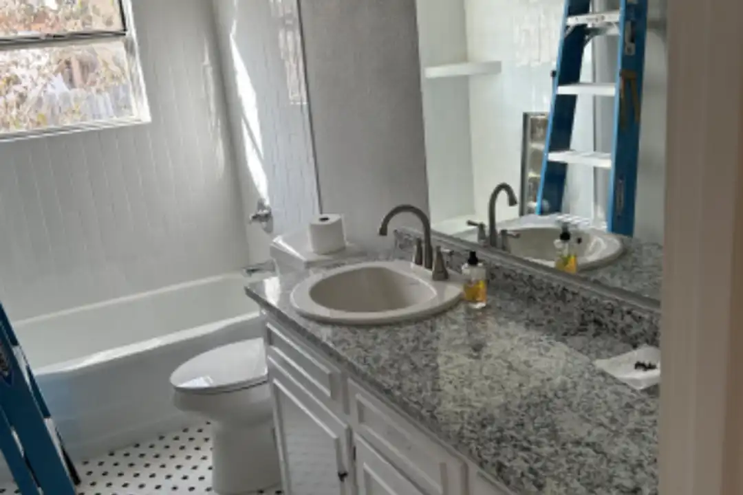 1803 W Ave H unit H - View 4