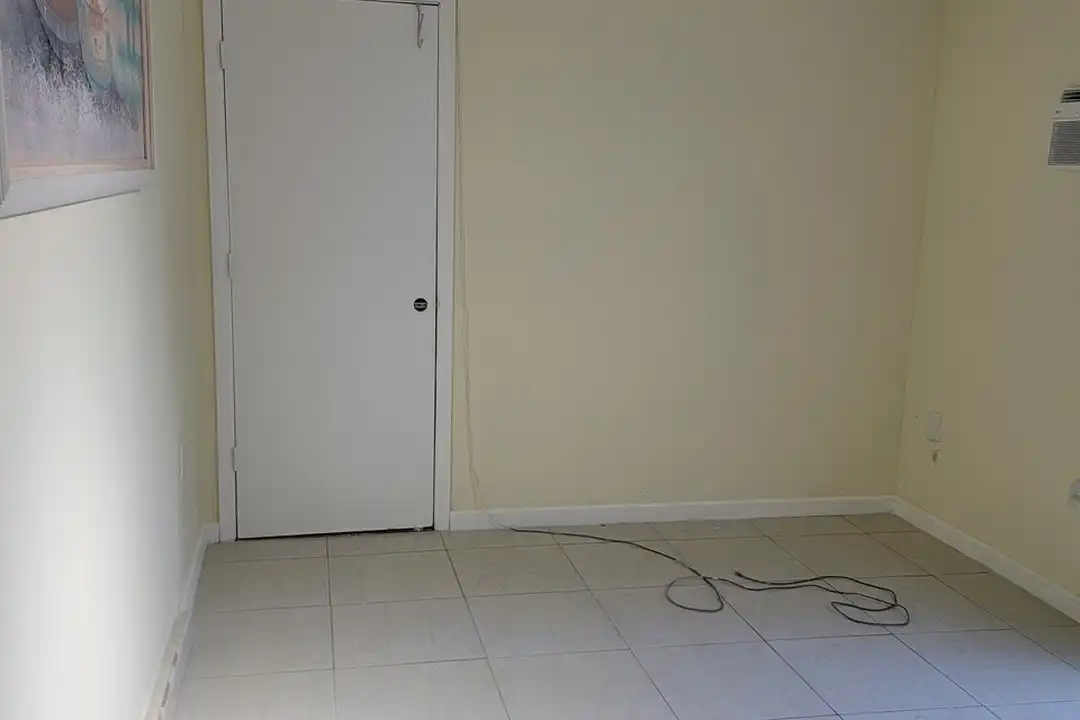 1181 NE 200th Terrace – photo 1 of 5