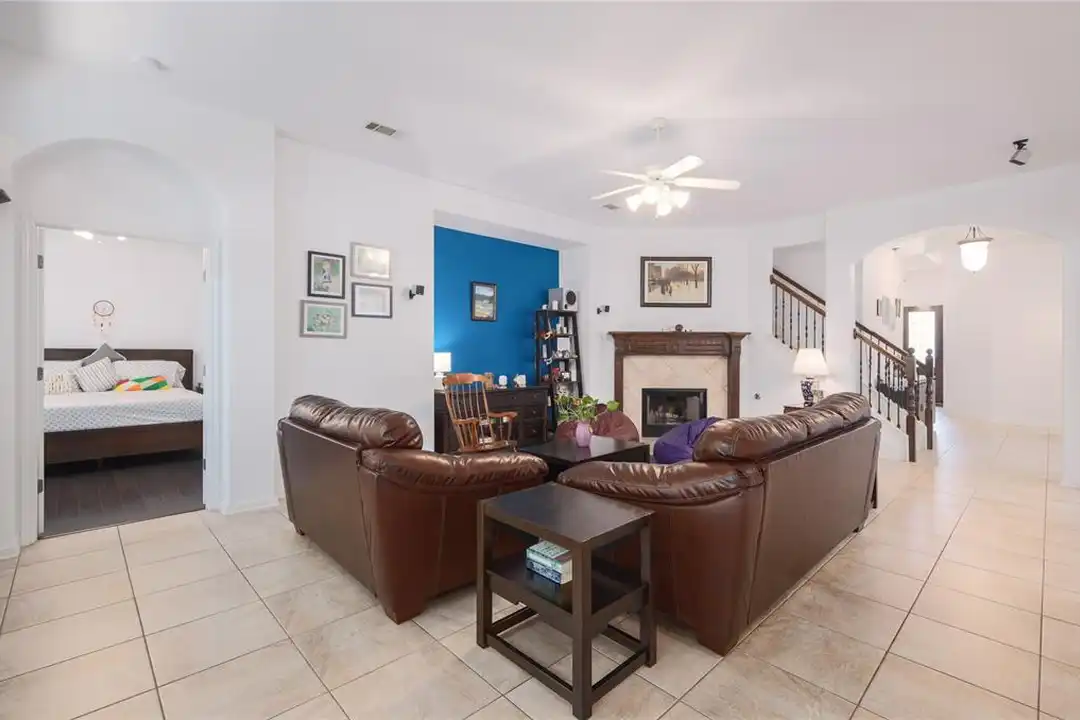 9700 Spanish Wells Dr - More