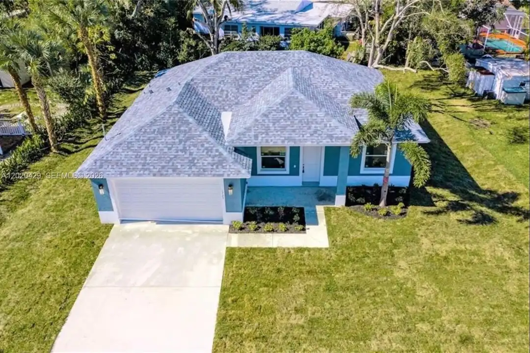 1725 20th Ave - View 2
