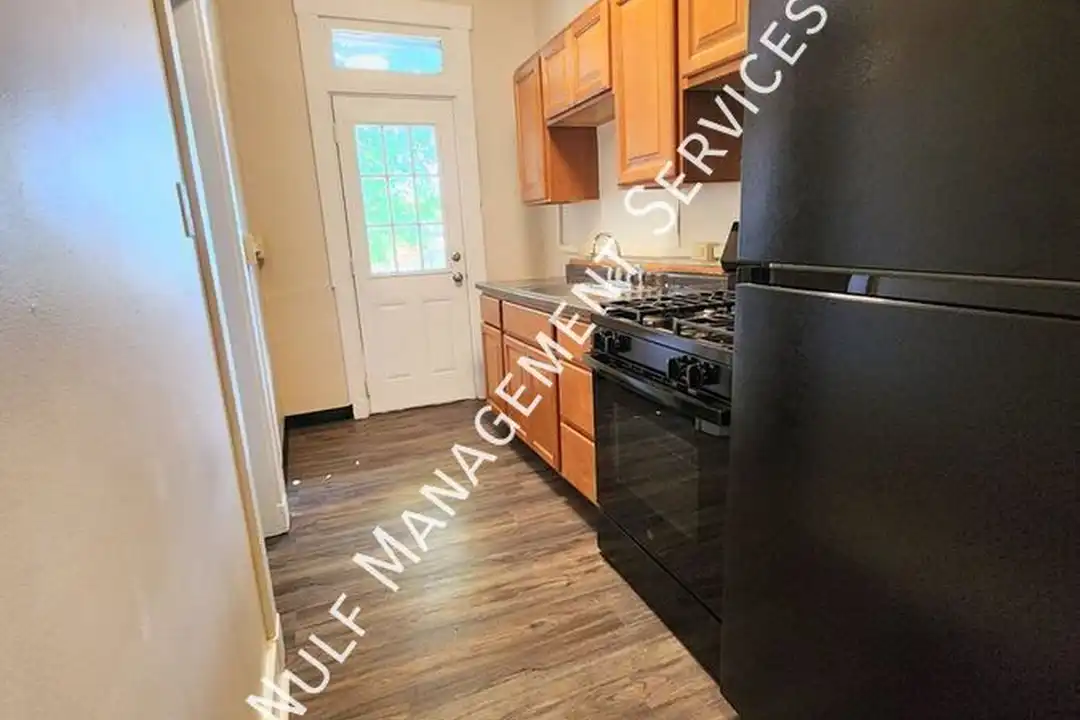 3332 Portola Ave – photo 1