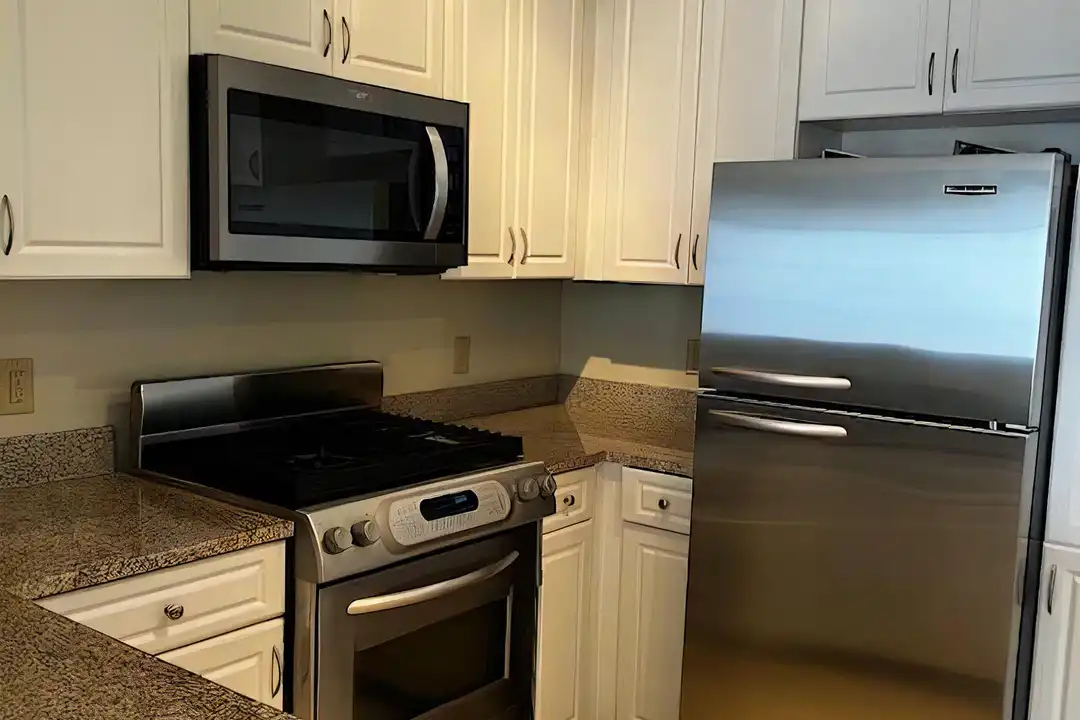 555 Massachusetts Ave NW unit 1310 - View 3