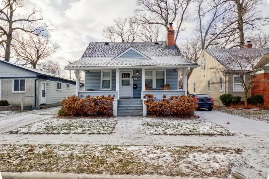 610 Gardenia Ave – photo 1