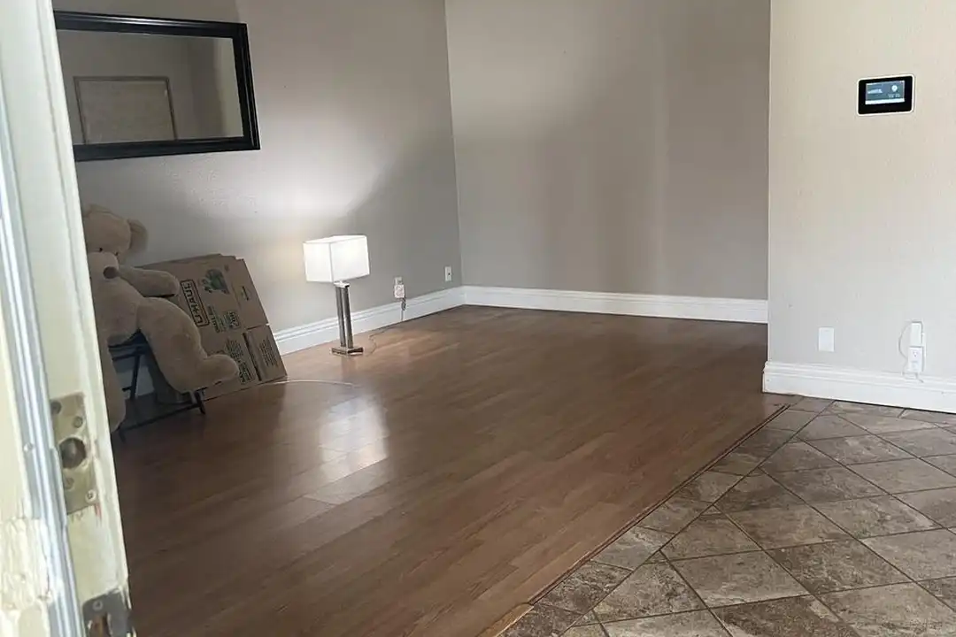 44107 Rodin Ave - View 3