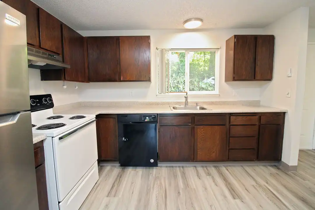 5704 SW Beaverton Hillsdale Hwy unit 11 - Więcej