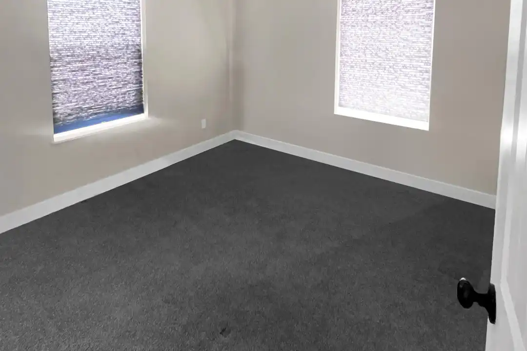 435 S 8th St unit B - More