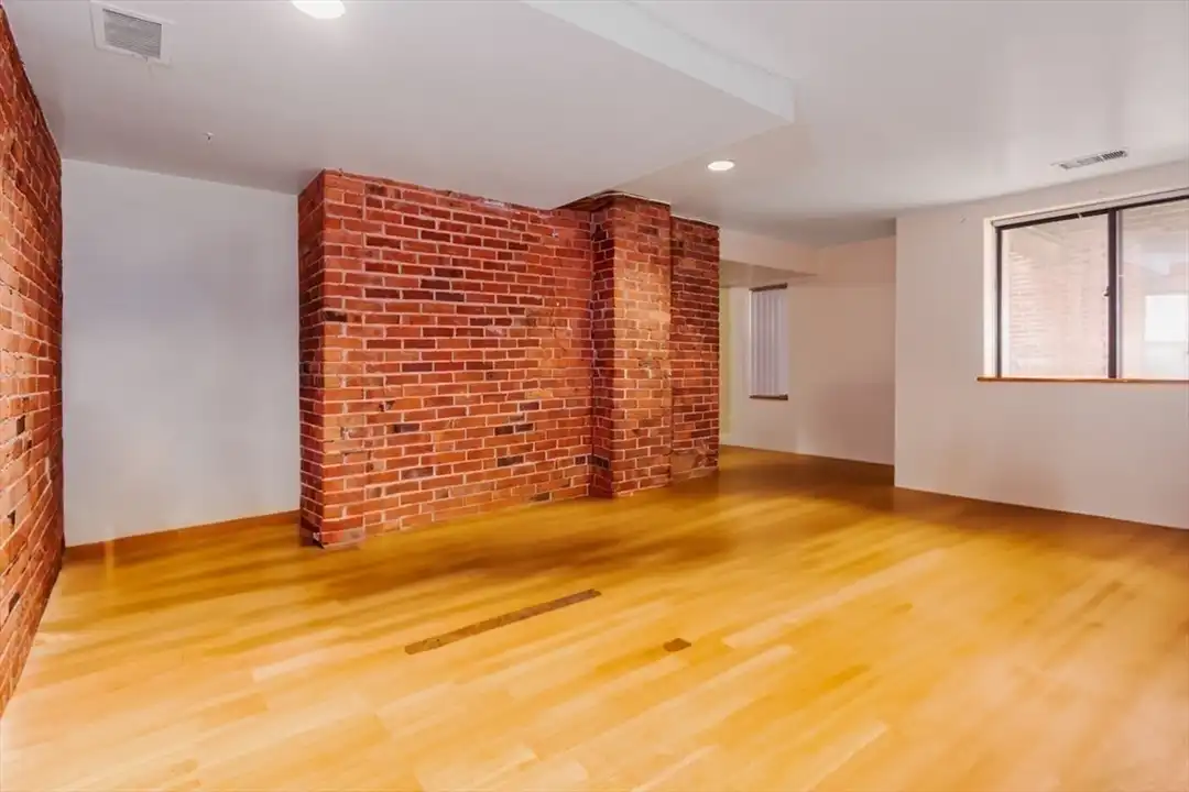 111 Gainsborough St unit 108 - View 5