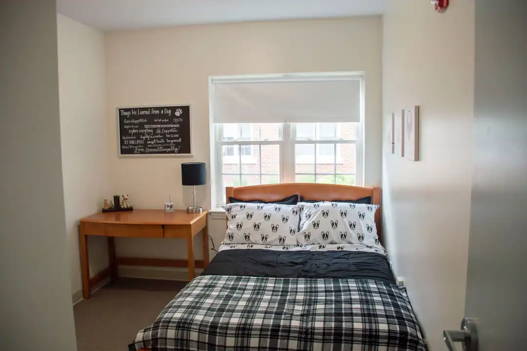 Arcadia Apartments - View 3