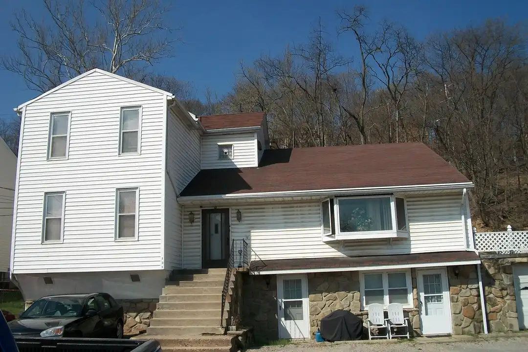 131 Court St unit F – photo 1