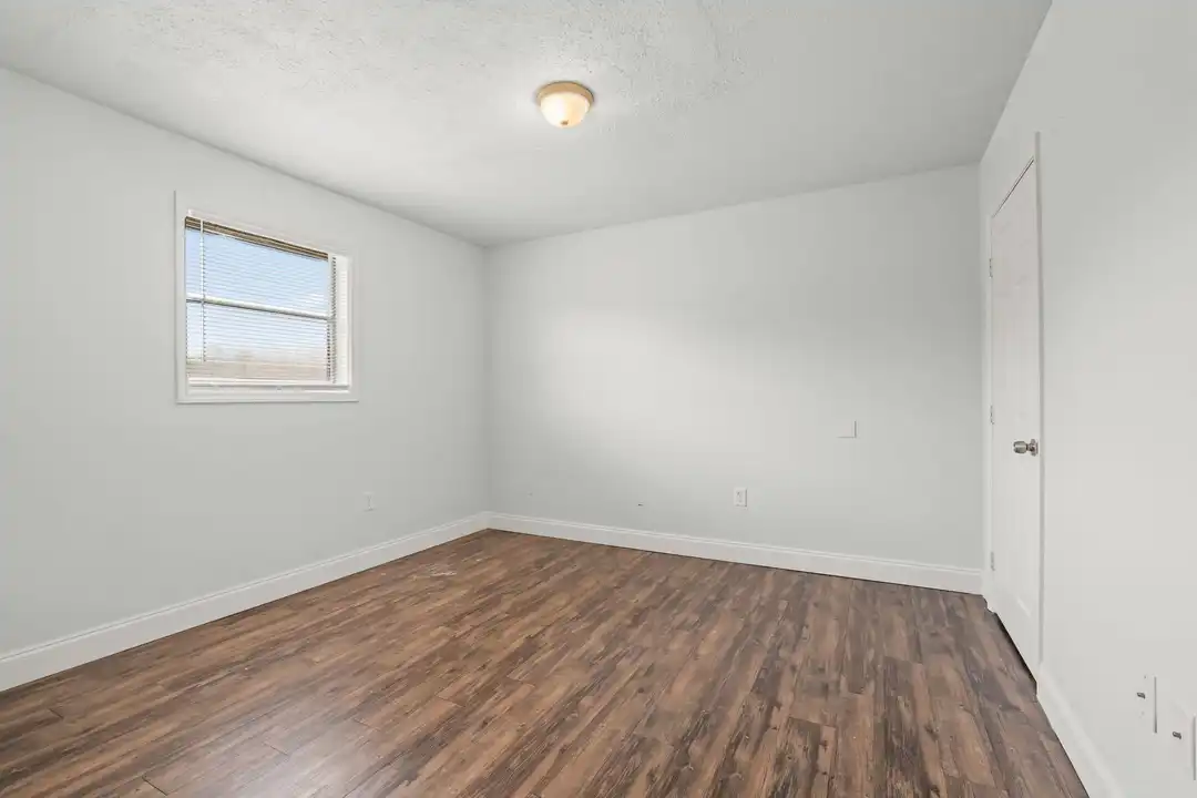 Lexington Park Apartments - More