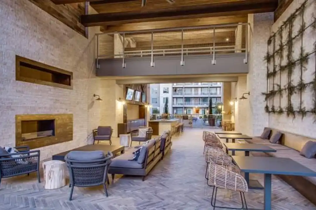 4216 Sloane St - View 3