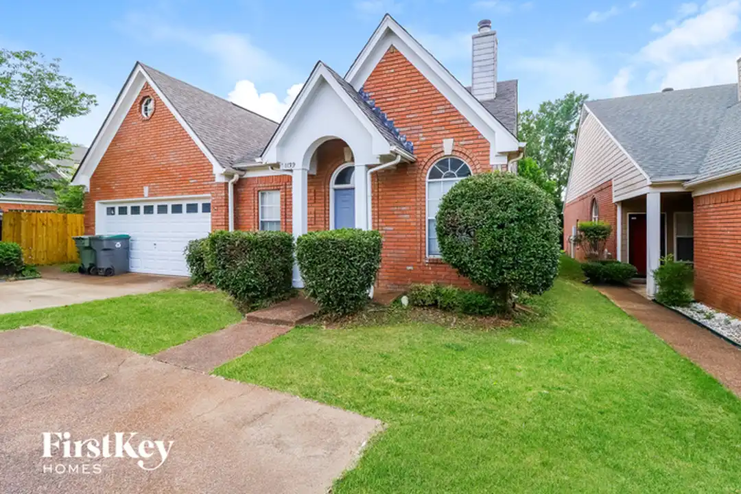 1139 Brady Hollow Ln - View 2