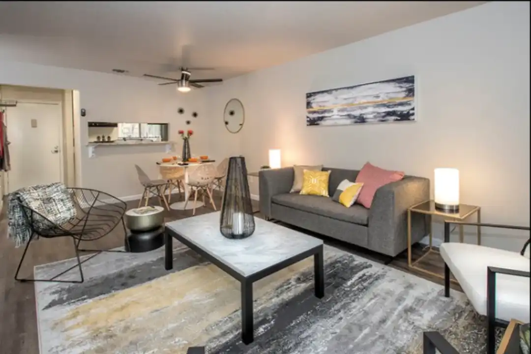 Park Lakewood Apartments - View 5