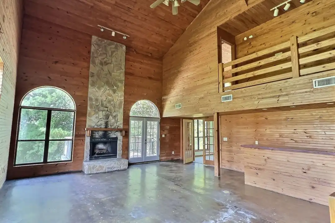 109 Co Rd 64 - More