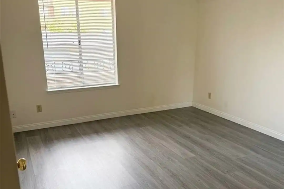 8889 Caminito Plaza Centro #7240 – pohled 6