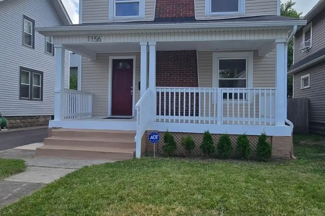 1156 S Champion Ave – photo 1