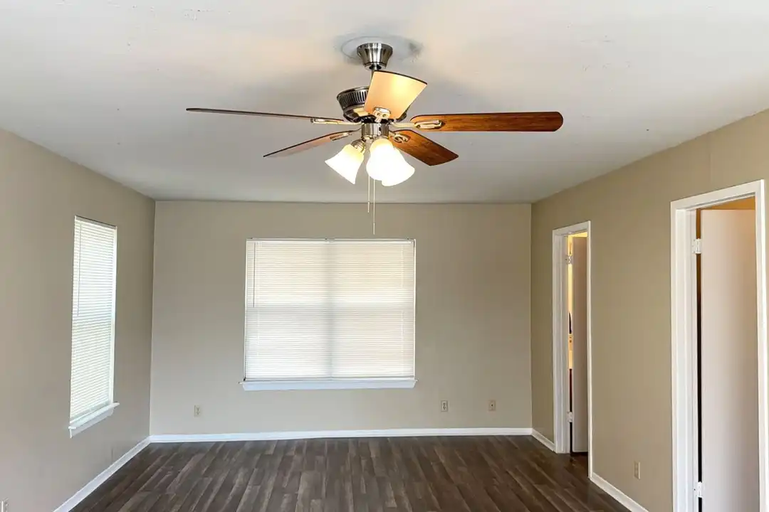 Apartment in San Antonio - View 4