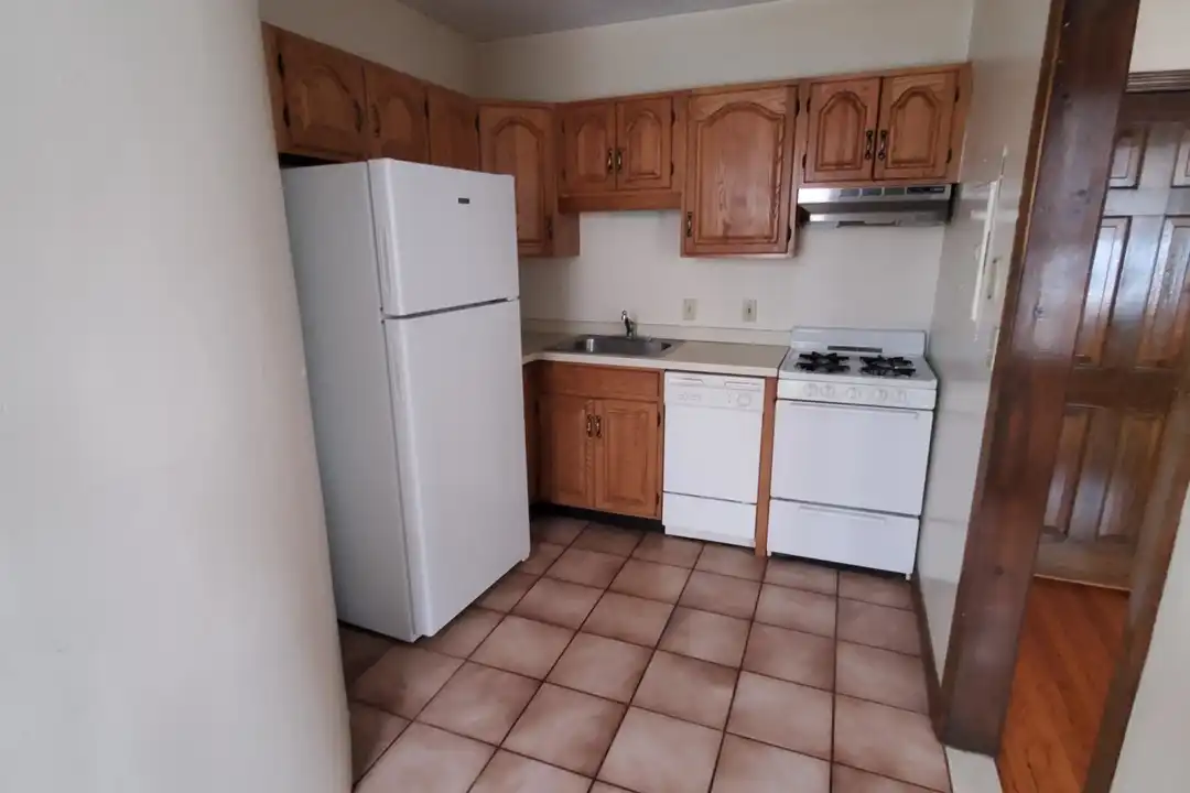 Apartment in Boston - View 4