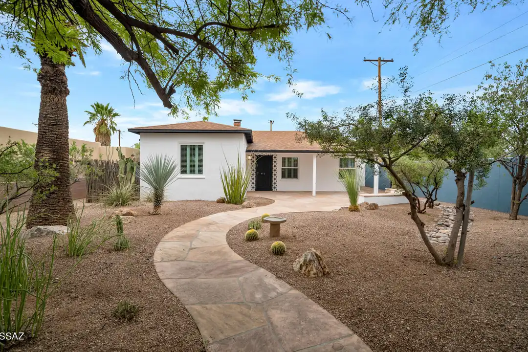 1815 E Waverly St unit 1 - View 2