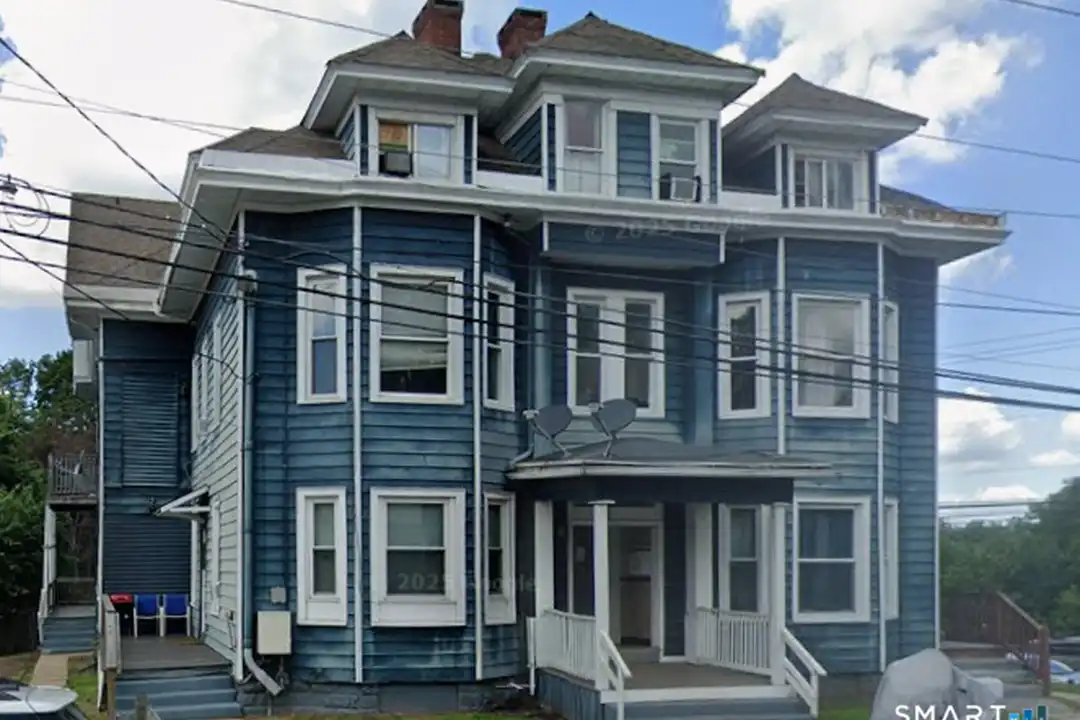570 Broad St unit 3C – photo 1 of 5