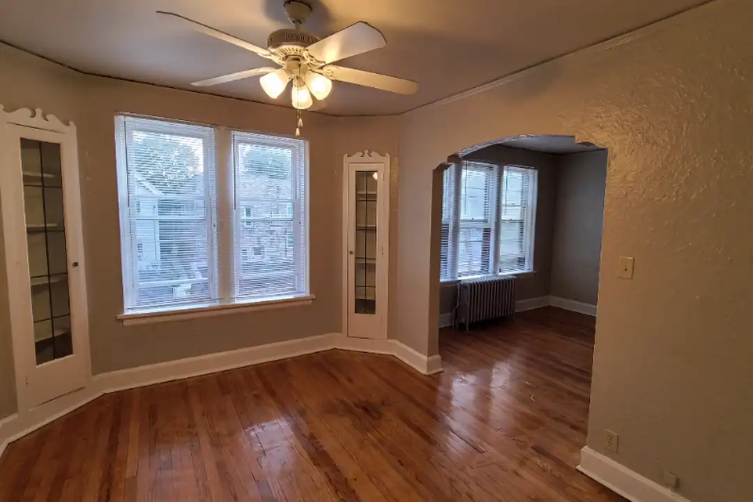 2937 N Bartlett Ave - View 4
