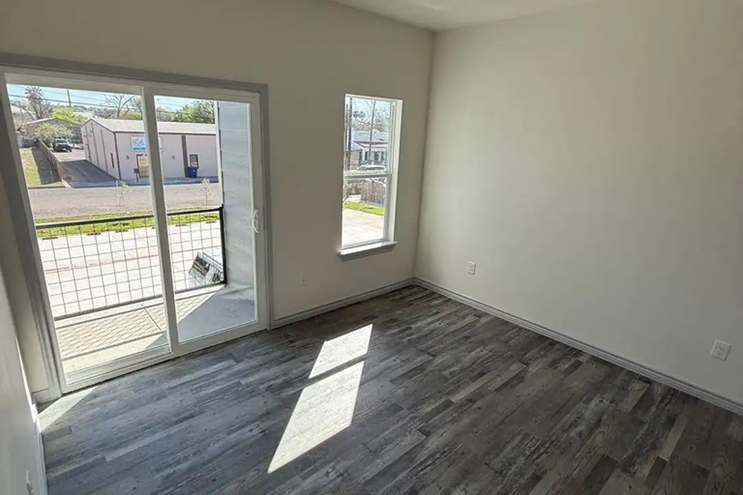 475 Jefferson St - View 5