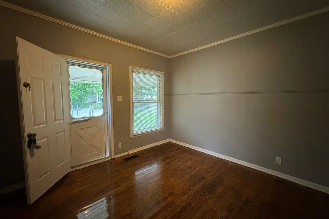 1354 N Olney St unit 1356 N Olney St – pohled 3