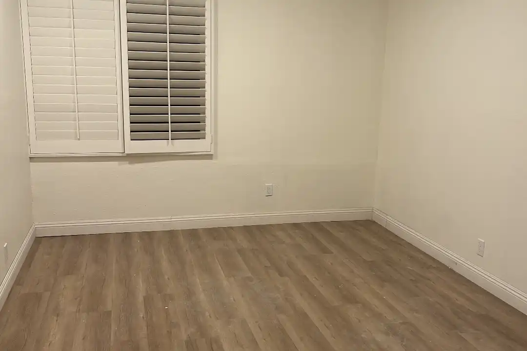 13238 Wooden Gate Way unit C – photo 1 of 6