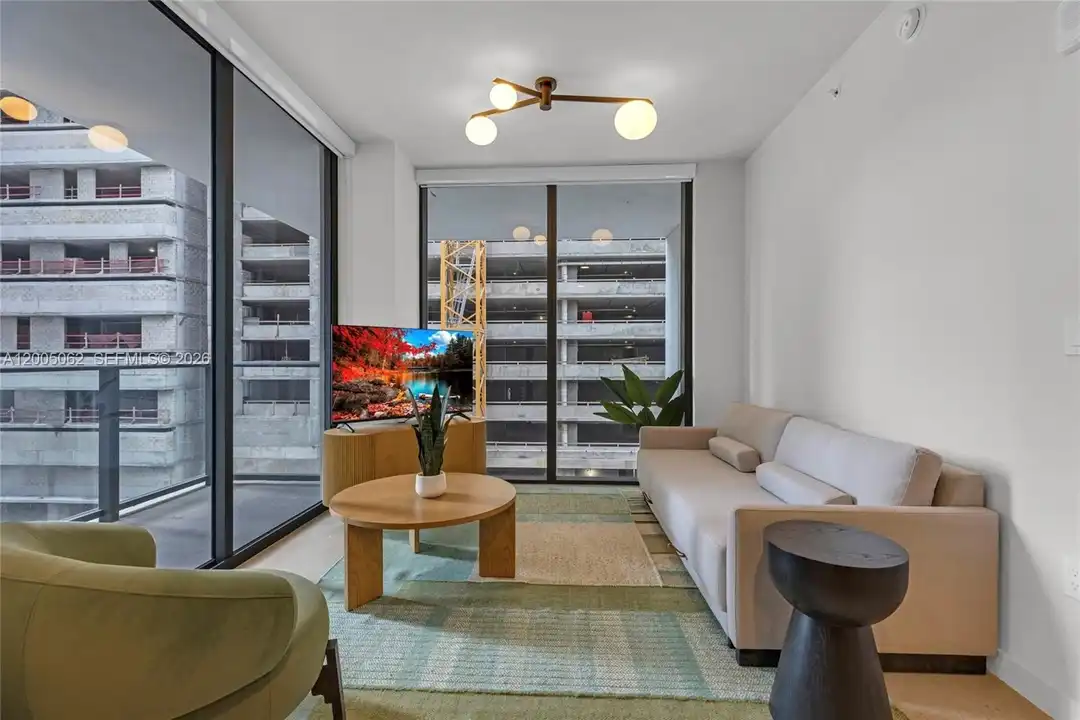 11 NE 6th St #407 – pohled 5