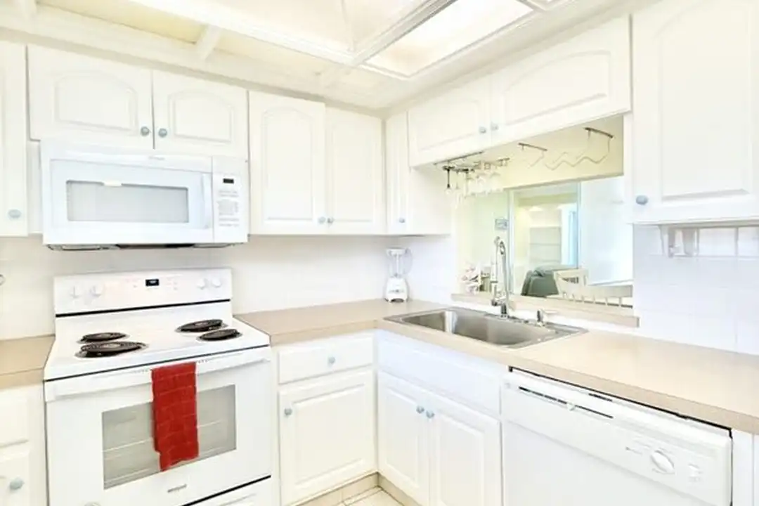 10350 Imperial Point Dr W unit 10 - View 5