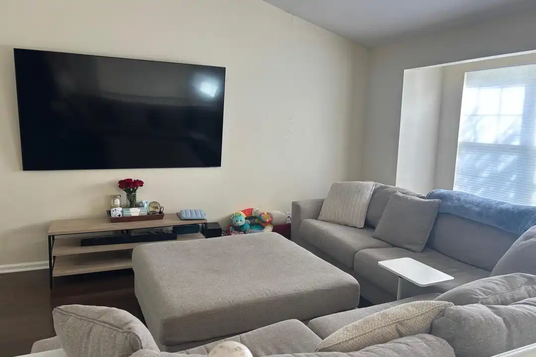 30 Country Ln - View 3