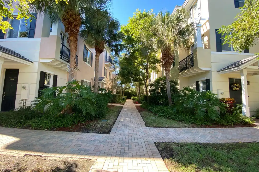 Apartment in Boca Raton - View 4