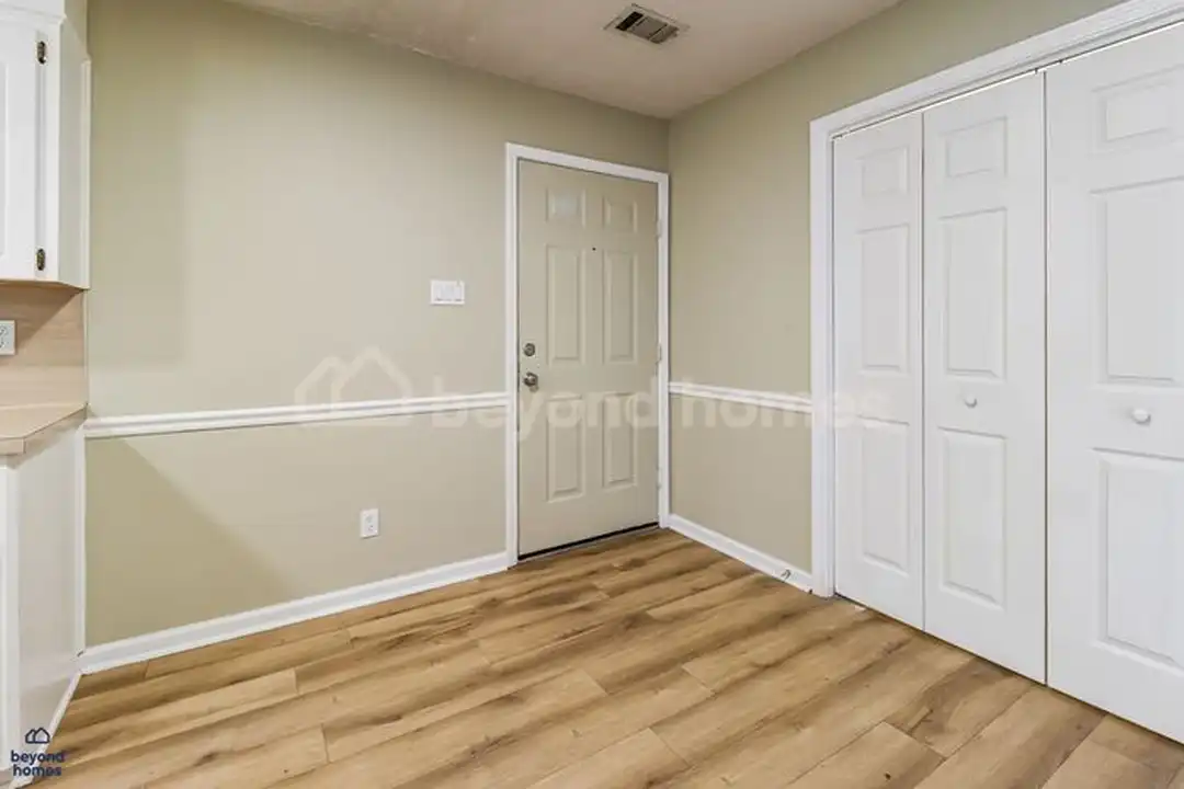 600 Hemphill Rd - More