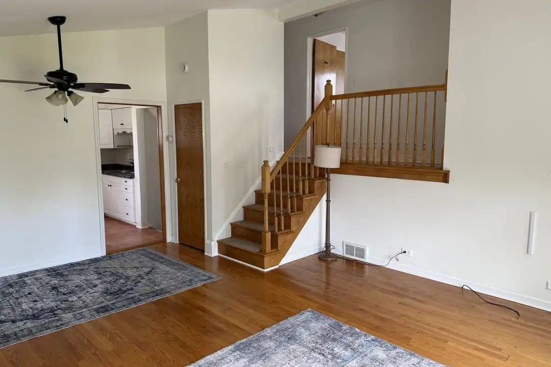 House in Glenview - More