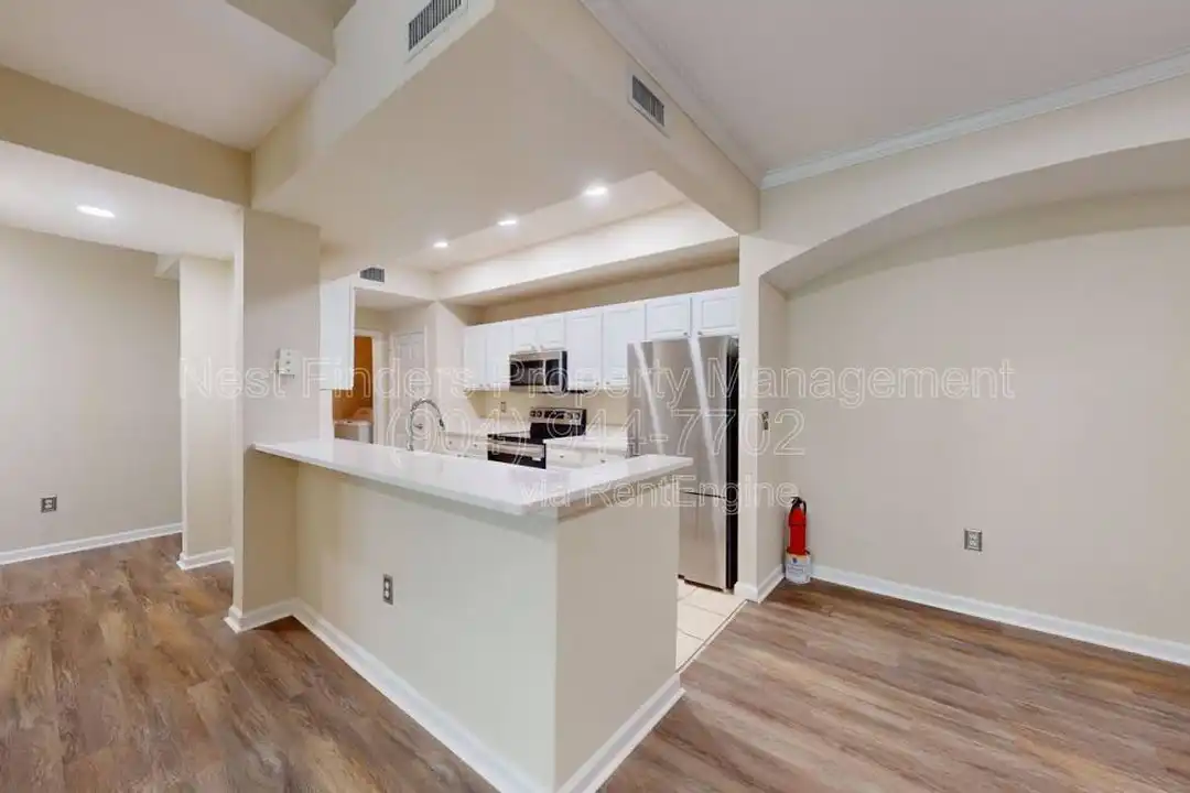 10075 Gate Pkwy N unit 1013 – pohled 4