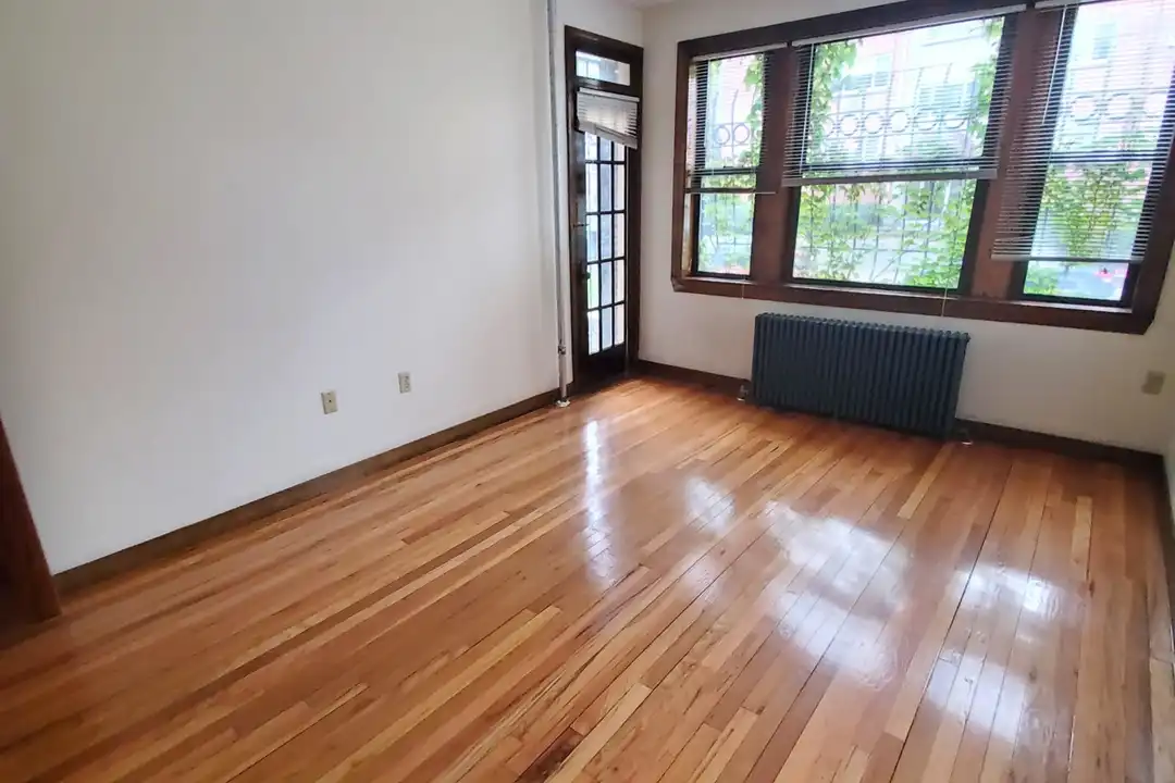 Apartment in Boston - More