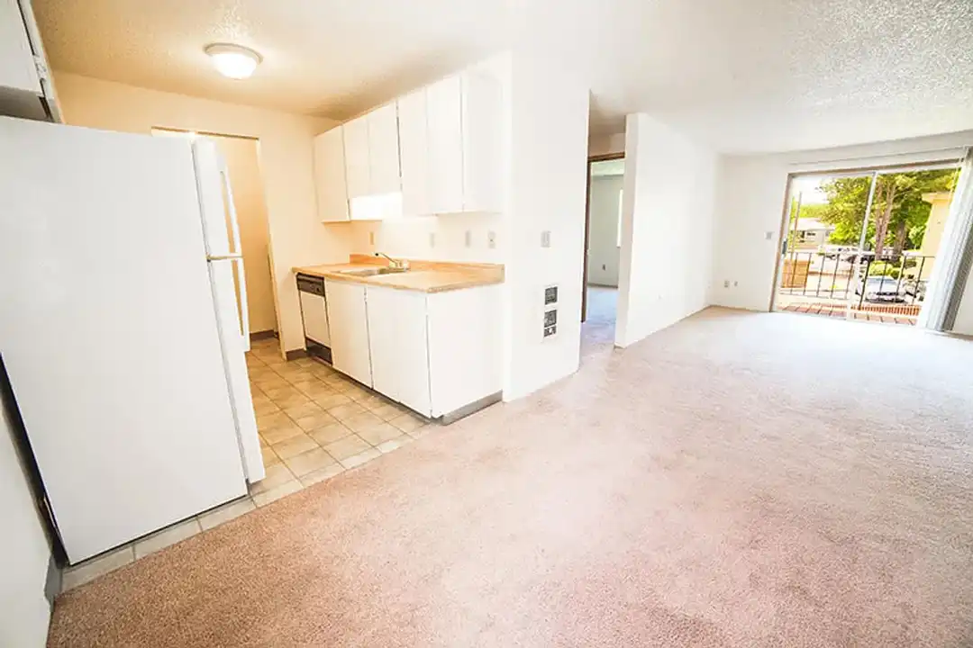 Allen Creek Apartments - Widok 5