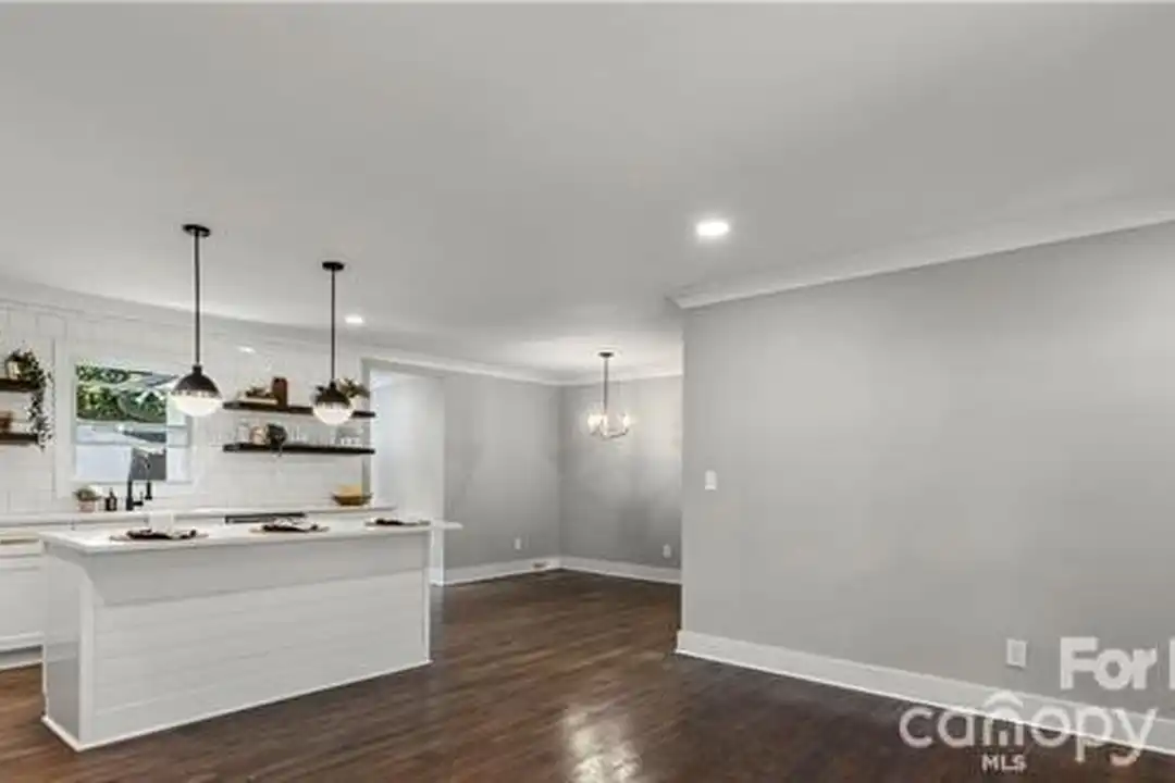 2924 Edsel Pl - View 4