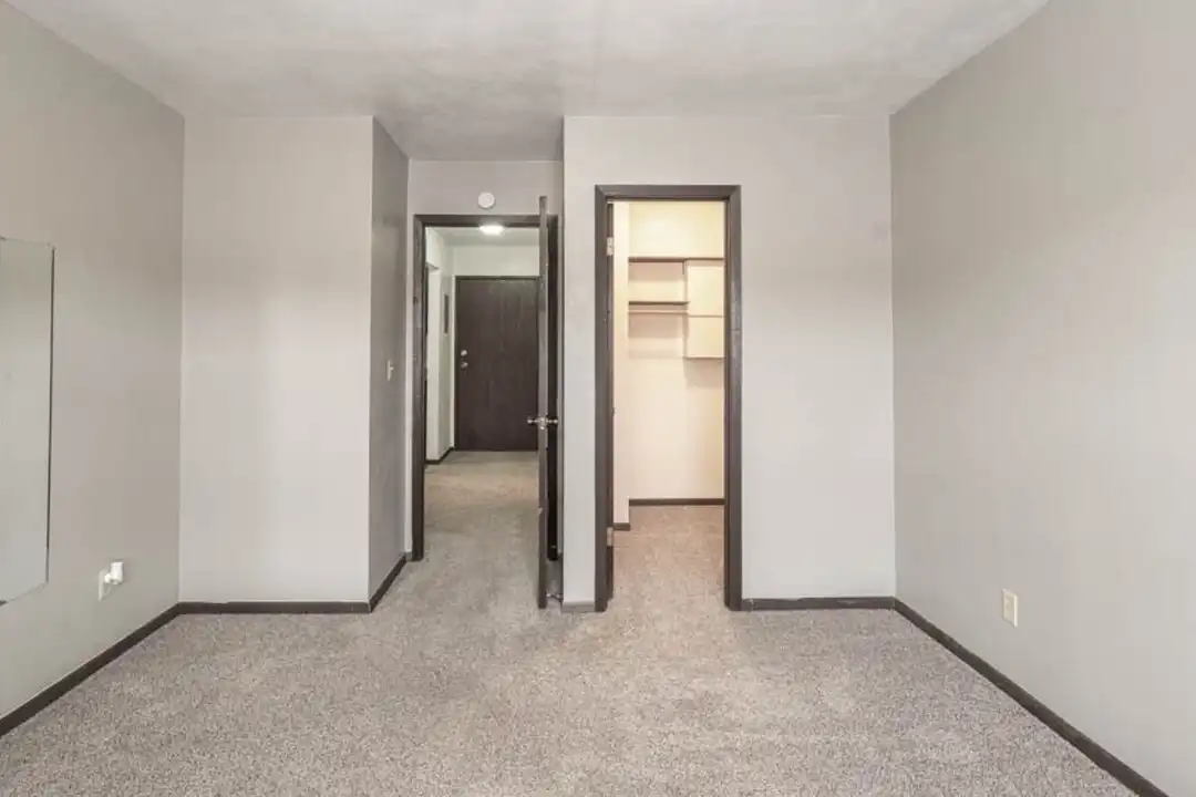 3419 Kingswood Pl - View 3