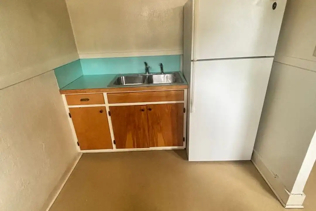 501 E Fremont St unit C - View 3