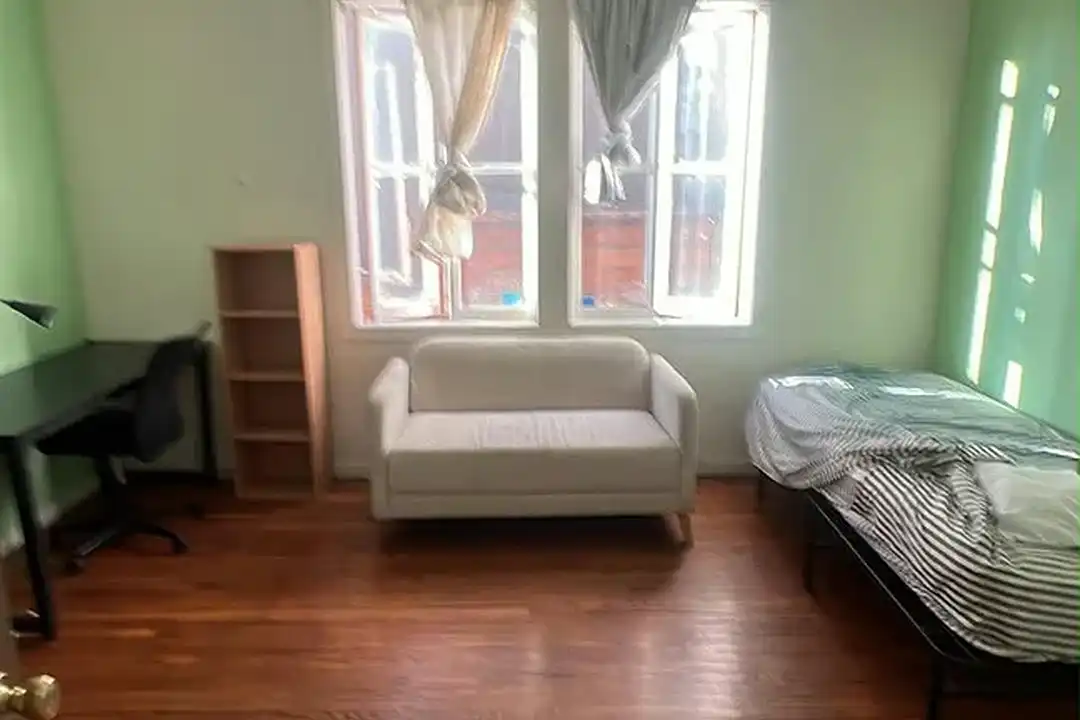 2455 Prospect St – photo 1 of 4