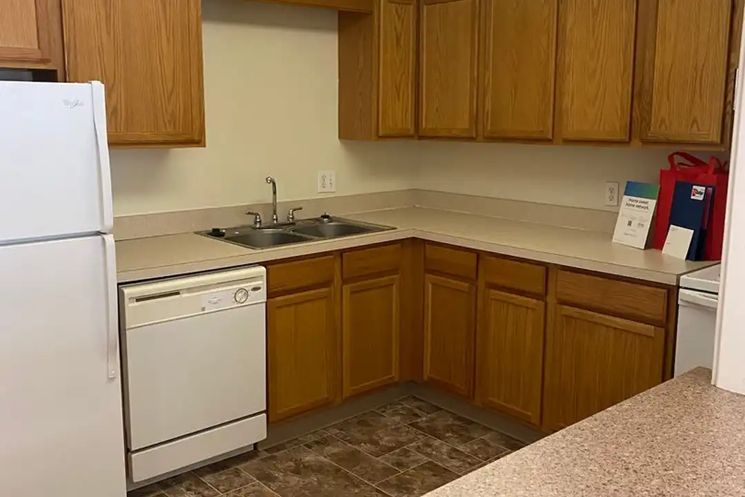5806 S 141st Plaza unit 1-21 - View 5