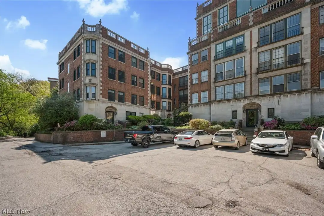 11430 Cedar Glen Pkwy unit B5 – photo 1