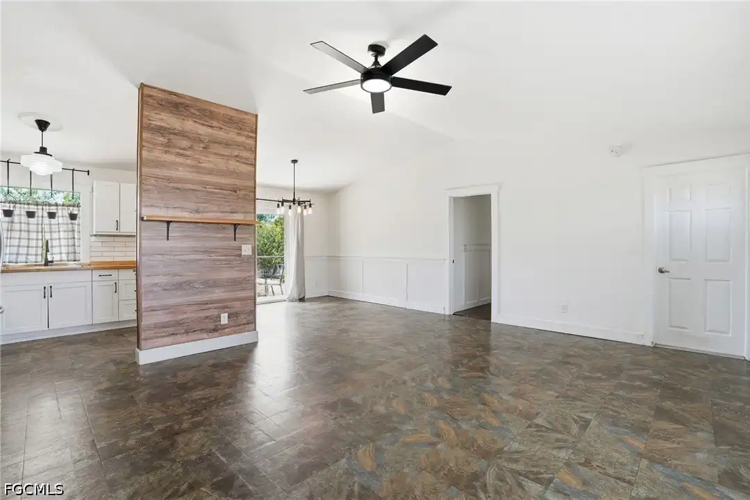 18 NW 26th Terrace - View 5